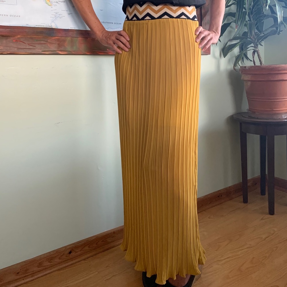 Maxi Pleated Flowing Skirt